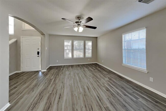 Building Photo - 3135 Rainpark Ln