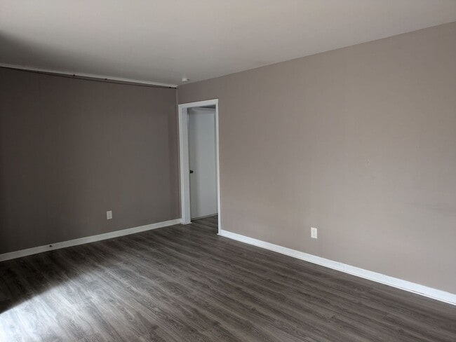 Foto del edificio - 6350 Arrowhead Dr