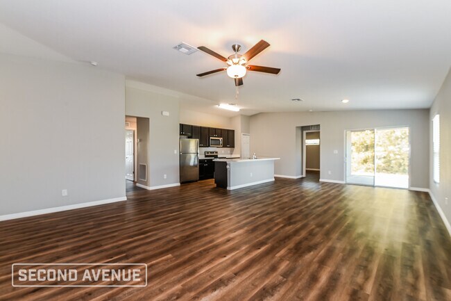 Foto del edificio - 2343 Briarwood St