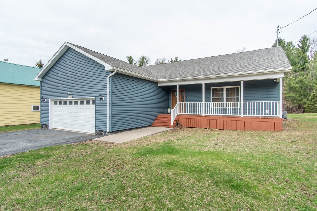 Foto principal - 29573 Maple St