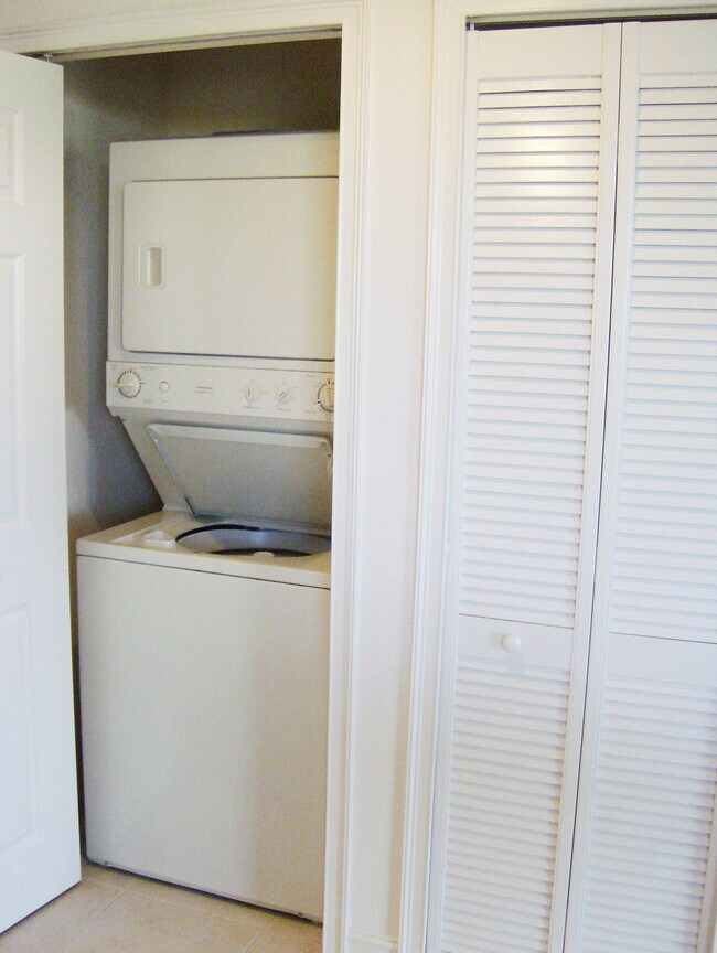 Laundry - 4530 Pga Blvd