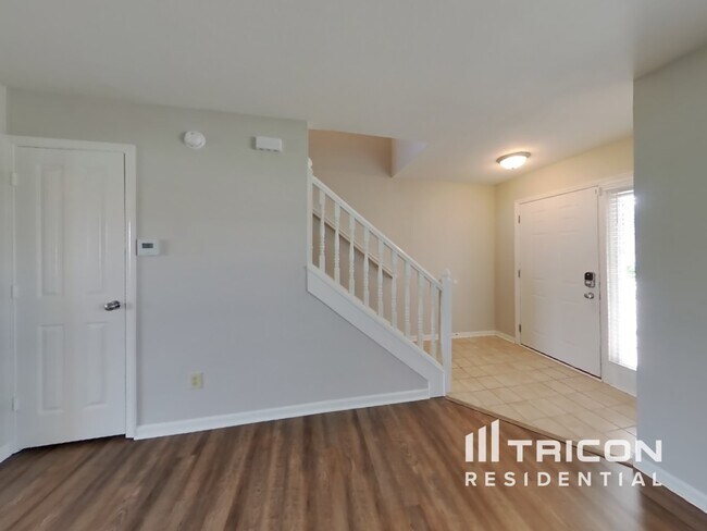 Foto del edificio - 9710 Treyburn Green Way