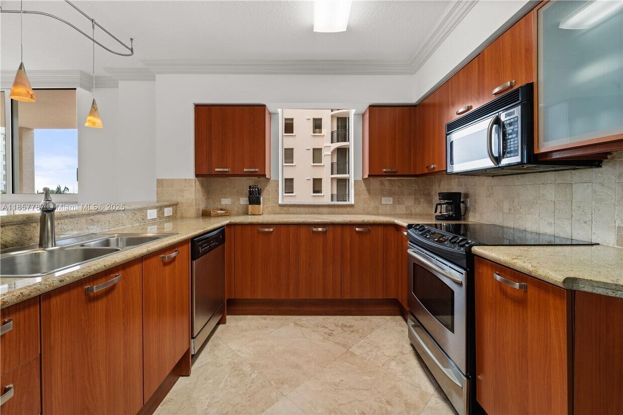 Photo - 2011 N Ocean Boulevard 401, Fort Lauderdale, FL 33305