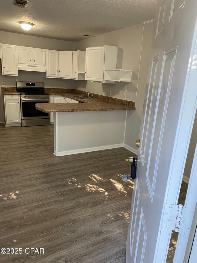 Foto del edificio - 214 San Vincente St