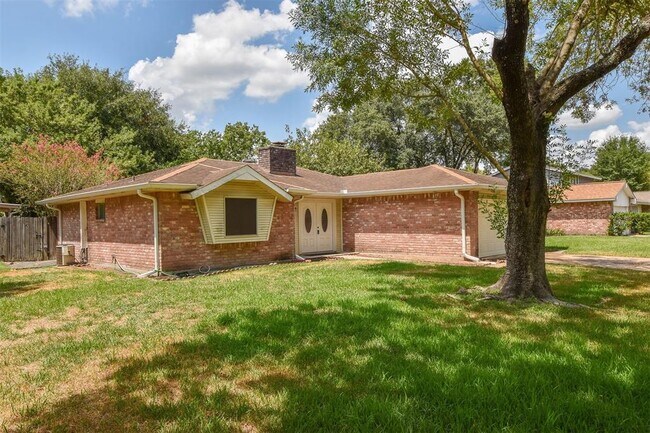 Foto del edificio - 8515 Riverside Walk Ln