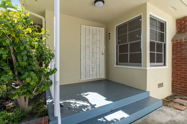 Building Photo - 237 Belmont Ave