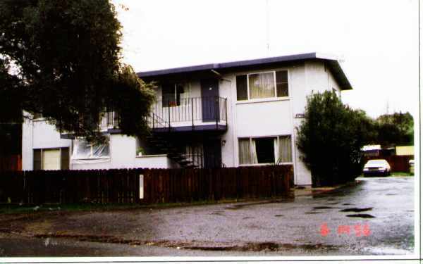 Primary Photo - 5702 Kenneth Ave