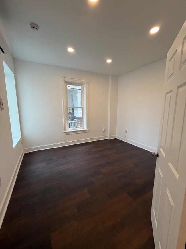 Foto del edificio - 267 S Potomac St
