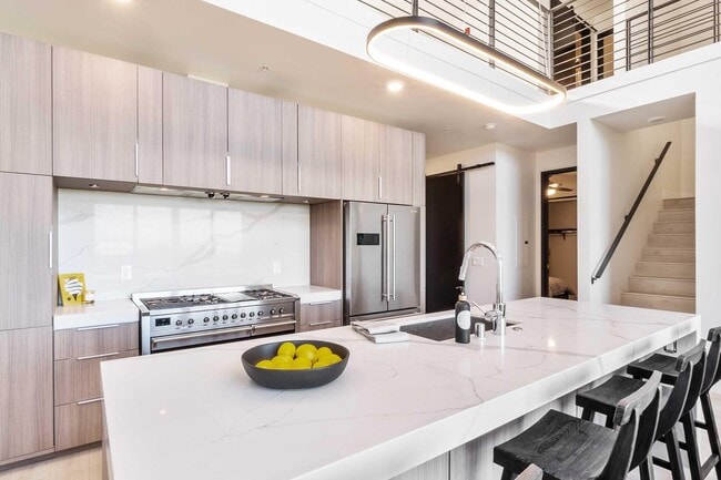 Building Photo - 1430 Q Apartments