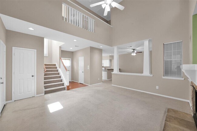 Foto del edificio - 37 Scarlet Woods Ct