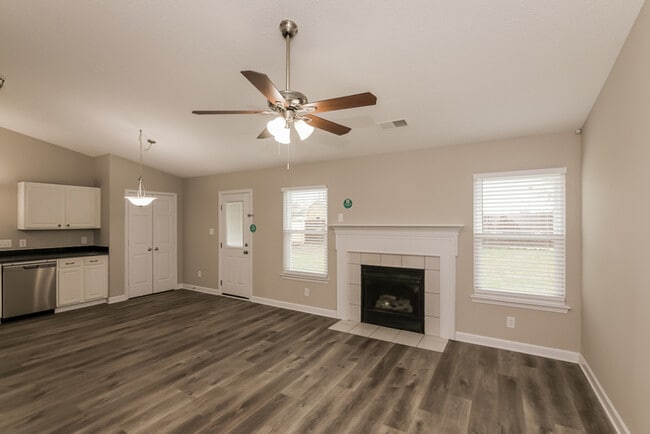 Building Photo - 4936 Aldersbrook Dr