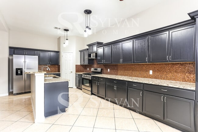 Foto del edificio - Luxury, Location, and Convenience, it is a...