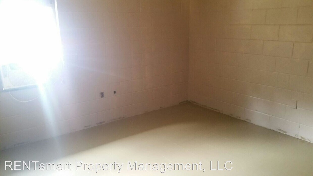 Building Photo - 4719 13th Ave