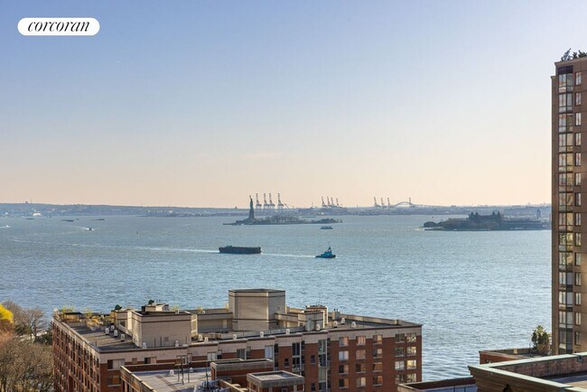 Building Photo - 250 S End Ave