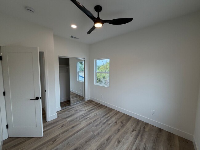 Foto del edificio - Brand New!! (2026) 2 Bed / 1 Bath Home Near Campus (Lease out, pending signatures. Check back in ...