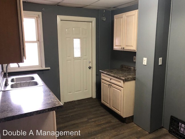 Building Photo - 4 br, 2 bath Apartment - 112-114 Argyle St