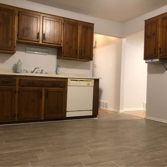 Foto del edificio - 6548 N 81st St