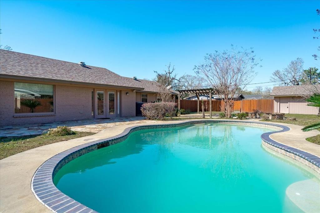 Foto principal - 202 Denton Dr
