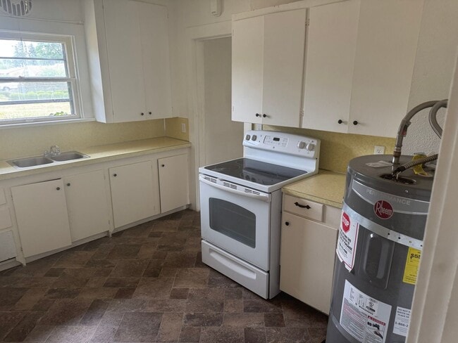 AA01 - AA01 Apartment