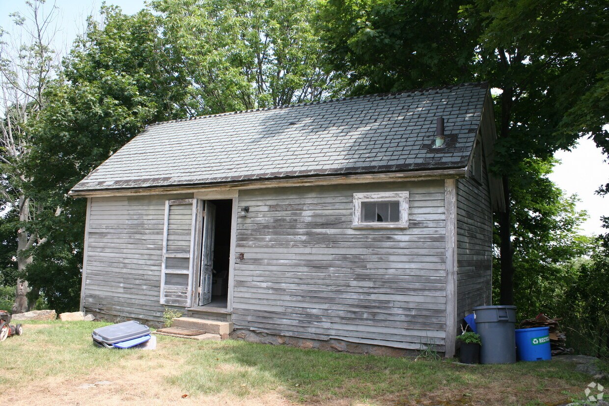 Building Photo - 125 Mount Pleasant Ave