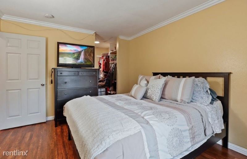 Primary Photo - 2 br, 2.5 bath Townhome - 3941 Montclair Rd