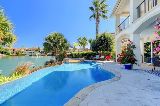 Foto del edificio - 19022 Waterford Cove