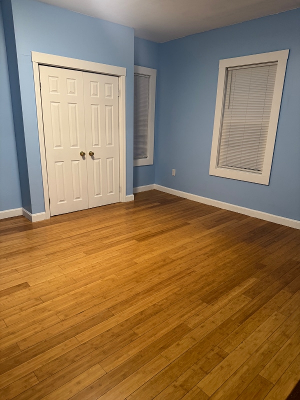 Building Photo - 161 School St