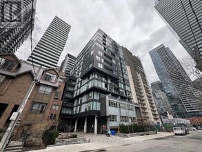 Building Photo - 17 Dundonald St
