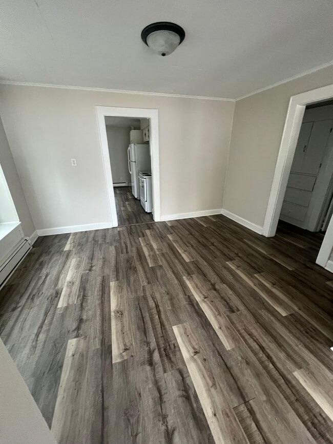 Building Photo - 2225 W 7th St Building Photo - 2225 W 7th St