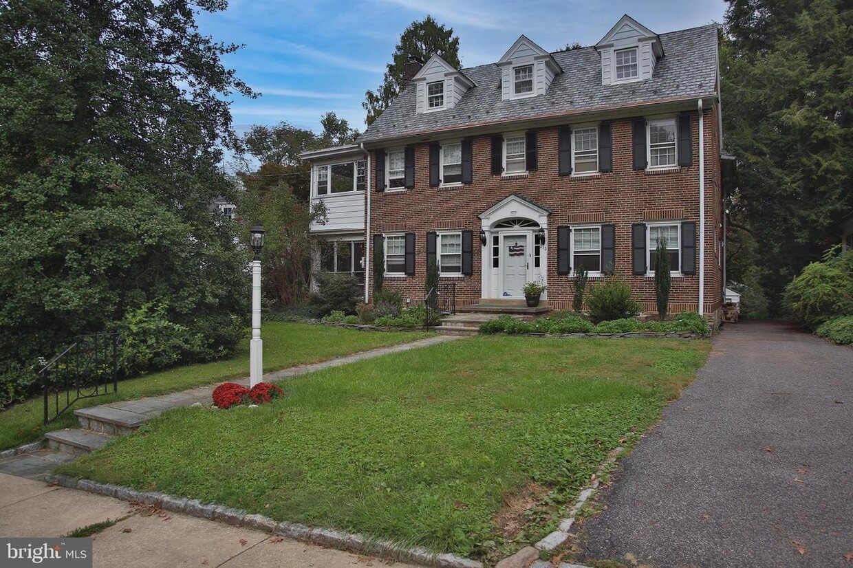 213 Hewett Rd, Wyncote, PA 19095 House Rental in Wyncote, PA