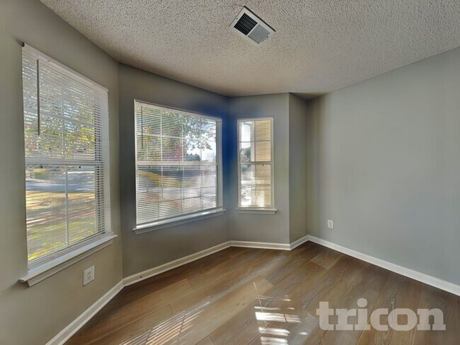 Building Photo - 6172 Wurtenburg Ct