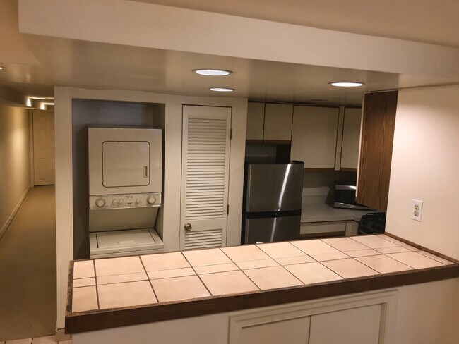 Kitchen - 1812 Belmont Rd NW