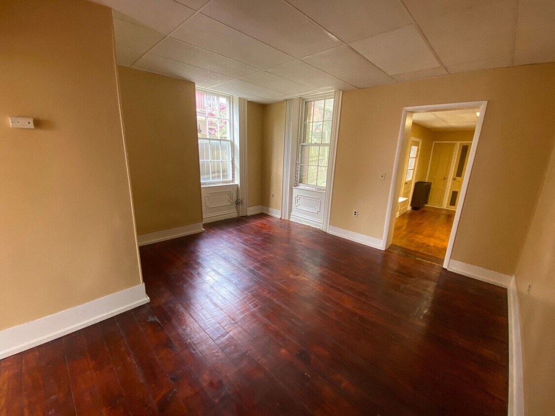 Foto del edificio - 1st floor apartment