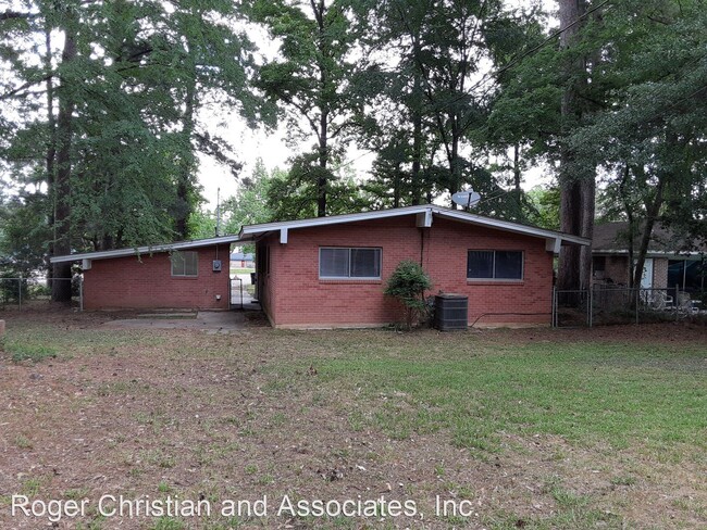 Foto del edificio - 3 br, 2 bath House - 1023 Bert Kouns