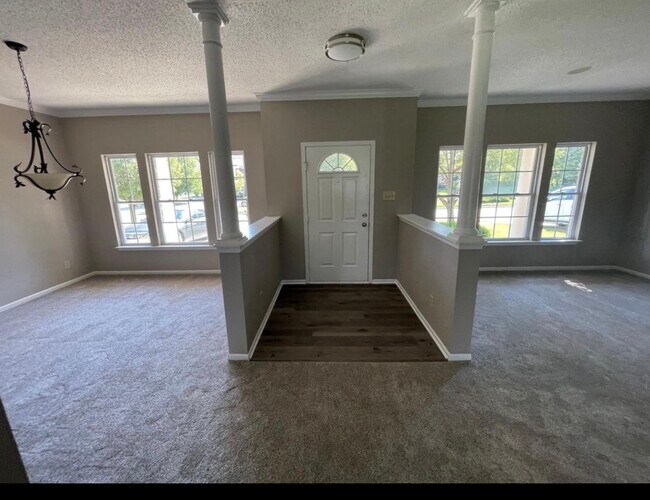 Foto del edificio - 12550 E 131st St