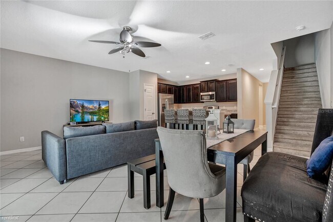 Building Photo - 4 br, 3 bath House - 2889 Sunstone Drive