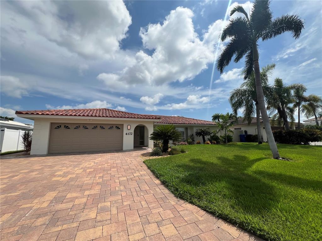 Foto principal - 4172 48th Ave S