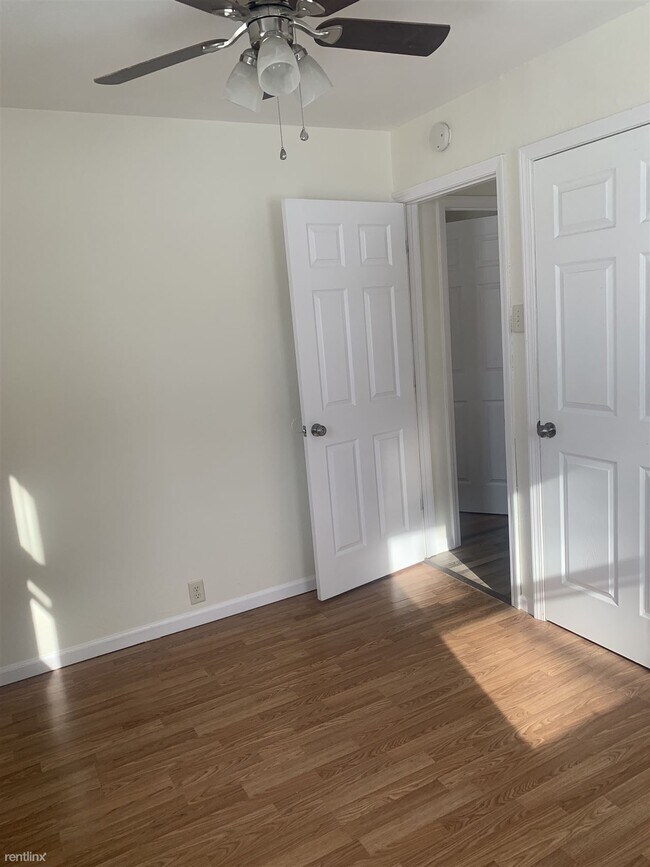 Building Photo - 3 br, 1 bath House - 2108 Miller Dr