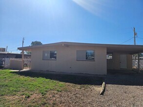 Building Photo - 200 W Brown Dr