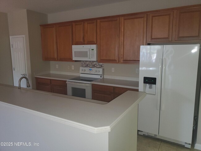Foto del edificio - 11251 Campfield Dr