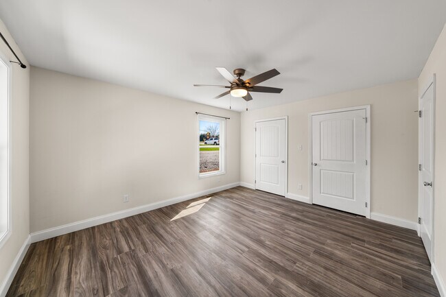 Foto del edificio - 1908 Laurel Ln