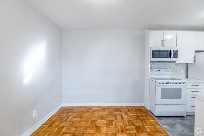 3BR, 1BA - 900SF - Salle à manger - Ashby Apartments