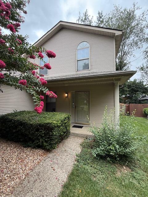 Building Photo - 285 Rosemont Garden