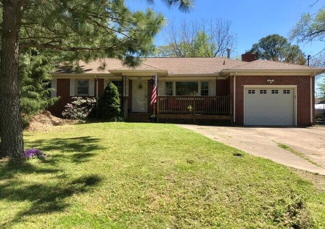 Building Photo - 5001 Bliven Ln