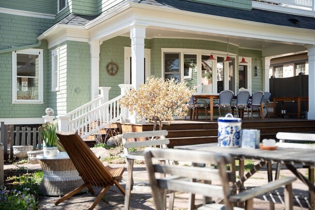 Building Photo - Historic 5 BDR Boulder Newlands Home