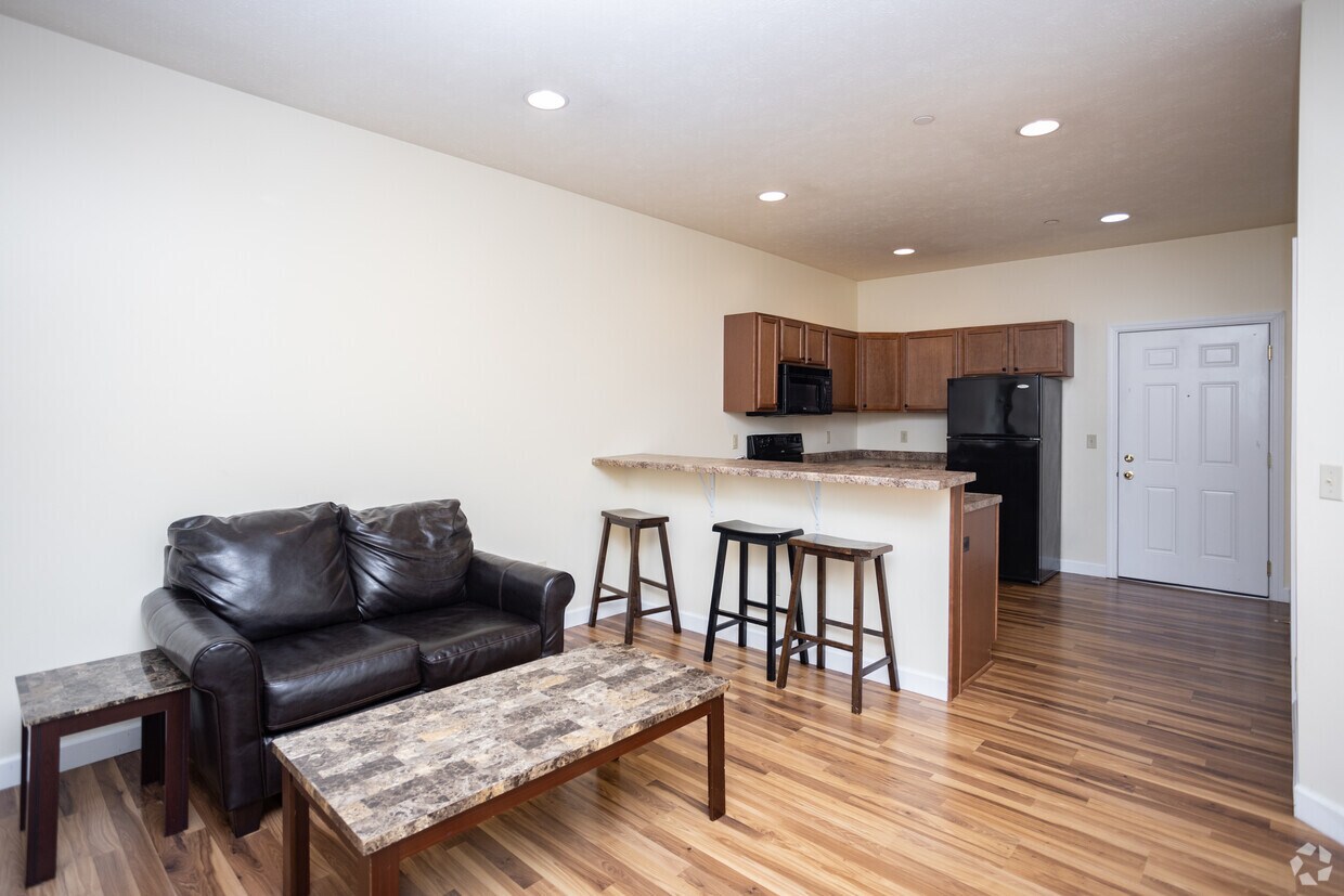 Philadelphia Square Apts 1055 Philadelphia St Indiana, PA