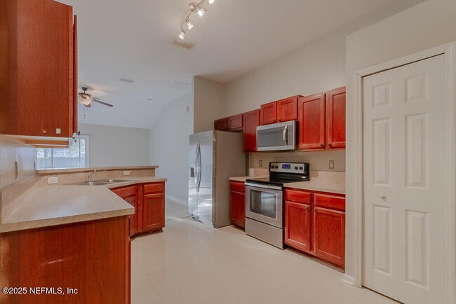 Foto del edificio - 8038 Welbeck Ln