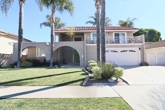 Building Photo - 1470 Dara St