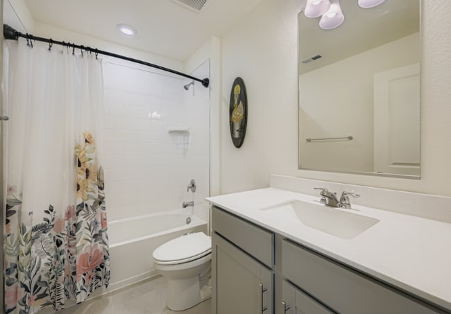 Foto del edificio - 16270 Mountain Flax Dr