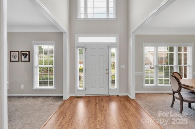 Building Photo - 16829 Hampton Trace Rd